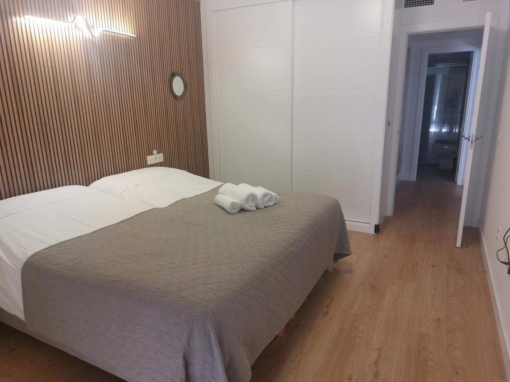 Don Miguel, Apartamento Y Parking Huelva Bagian luar foto